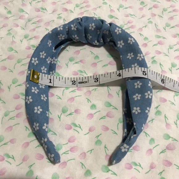 NWOT GAP Chambray Knotted Denim Headband Blue White Floral - Picture 3 of 3